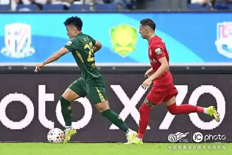 CBA联赛：青岛国信海天 VS 新疆伊力特